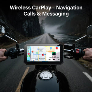 Aoocci BX in azione: navigazione GPS e musica tramite Wireless CarPlay durante la guida in moto